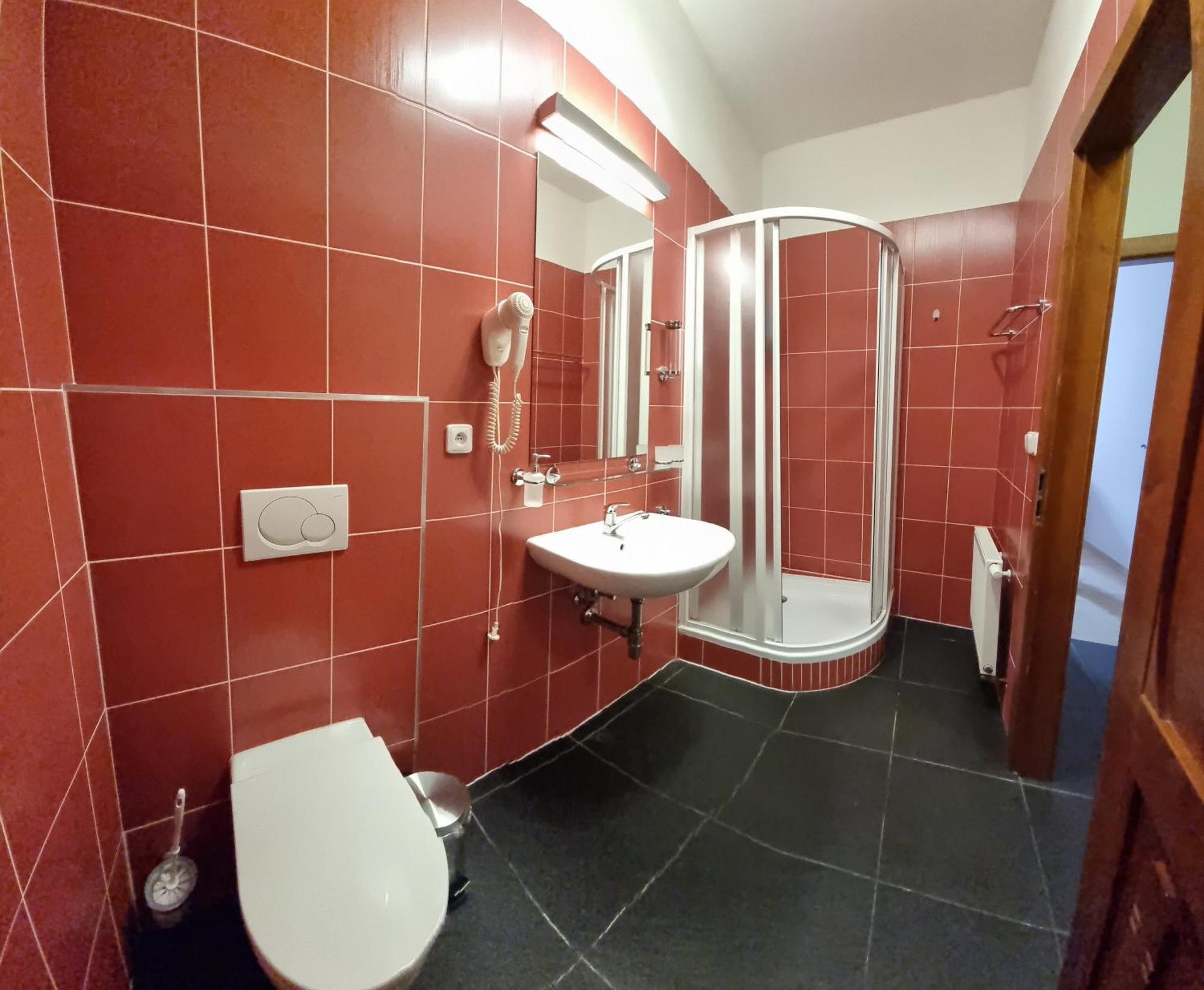 Nevinne Apartmany Kolin Bagian luar foto