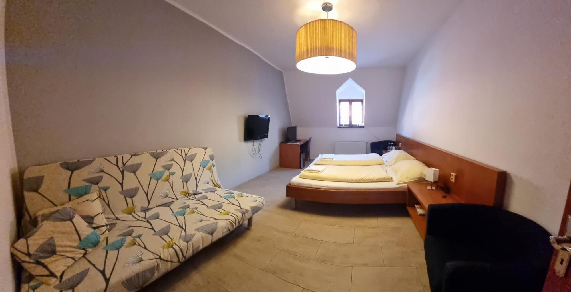 Nevinne Apartmany Kolin Bagian luar foto
